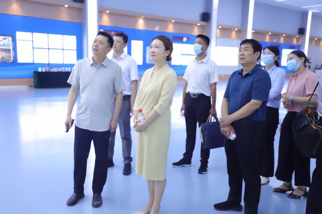 河南省交通运输厅科技处领导莅临万里交科智能制造产业园调研指导工作