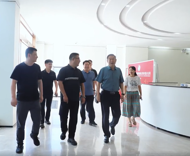 许昌市人大常委会副主任刘林波一行莅临万里交科智能制造产业园调研指导