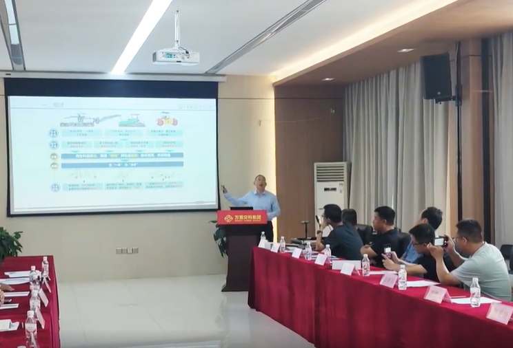 安阳市市政维护发展中心、安阳市市政设计研究院专家领导一行莅临许昌，对德通路面再生列车与成套技术工艺进行深入考察交流。